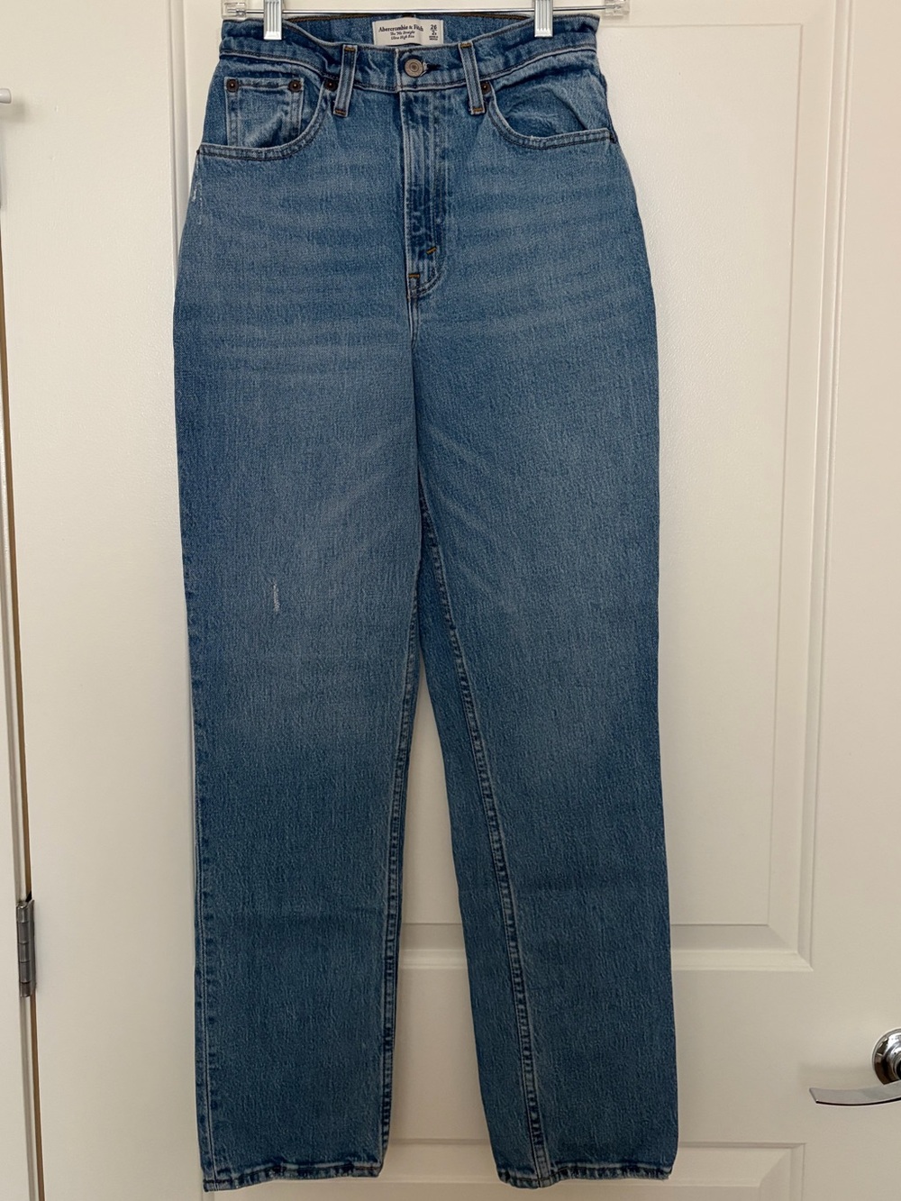 Abercrombie & Fitch High-Rise Straight Leg Jeans Curve Love
